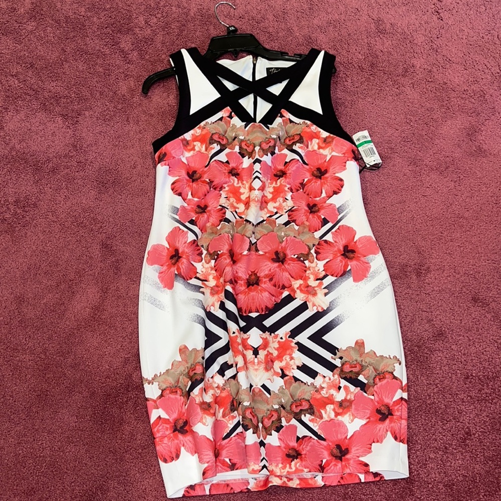 Floral sleeveless dress